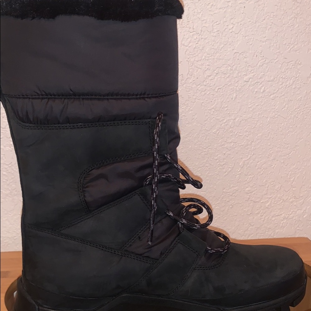 Brand new Timberlands size 9.5 women